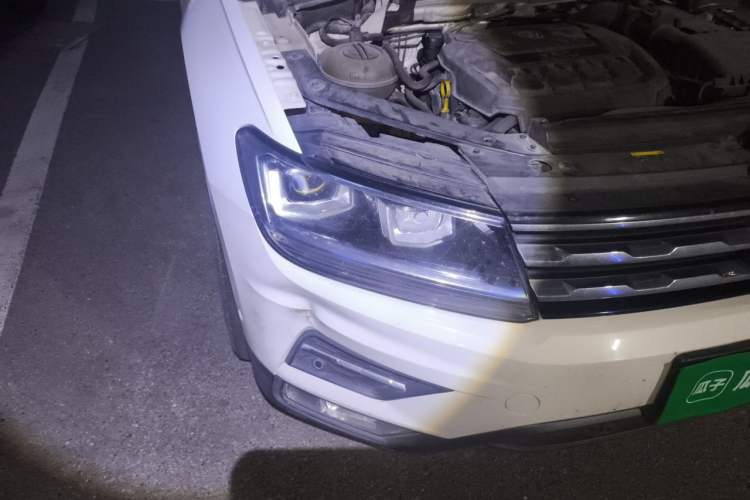 Used Volkswagen Tiguan L 2019 330TSI Automatic Two-Wheel Drive Smart Luxury Version China VI Standard Right Front Headlight