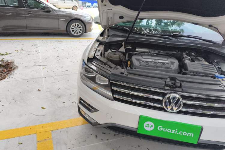 Used Volkswagen Tiguan L 2019 330TSI Automatic Two-Wheel Drive Panoramic Comfort Edition China VI Standard Right Front Headlight