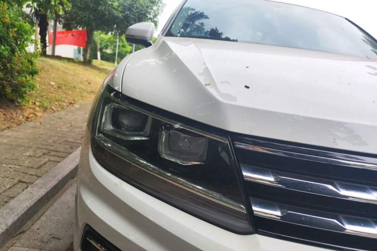 Used Volkswagen Tiguan L 2019 Revised 330TSI Automatic Two-Wheel Drive Smart & Luxury Edition China VI Standard Right Front Headlight