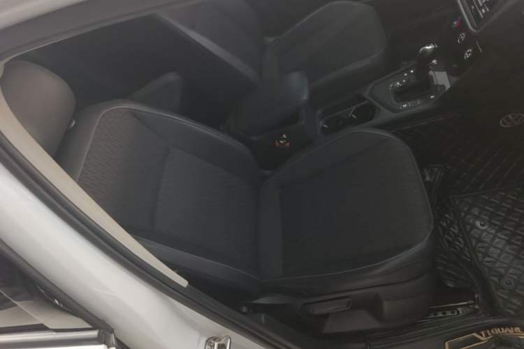 Used Volkswagen Tiguan L 2019 330TSI Automatic Two-Wheel Drive Luxury Edition China VI Standard Right Front Seat