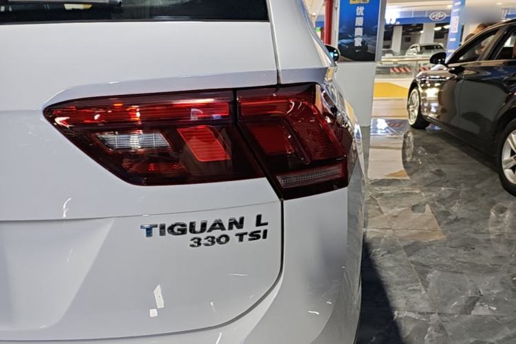 Used Volkswagen Tiguan L 2019 330TSI Automatic Two-Wheel Drive Smart Luxury Version China VI Standard Right Rear Taillight