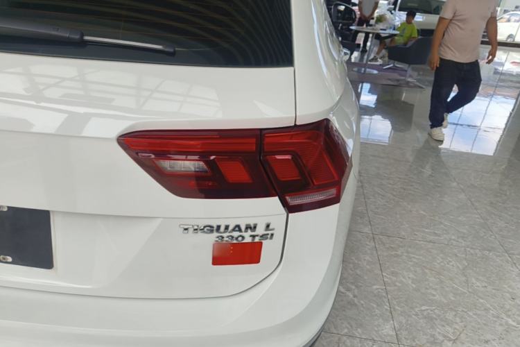 Used Volkswagen Tiguan L 2019 330TSI Automatic Two-Wheel Drive Smart Luxury Version China VI Standard Right Rear Taillight