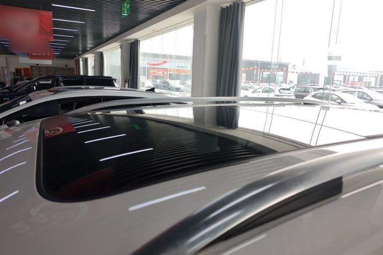 Used Volkswagen Tiguan L 2019 Revised 330TSI Automatic Two-Wheel Drive Smart & Luxury Edition China VI Standard Roof