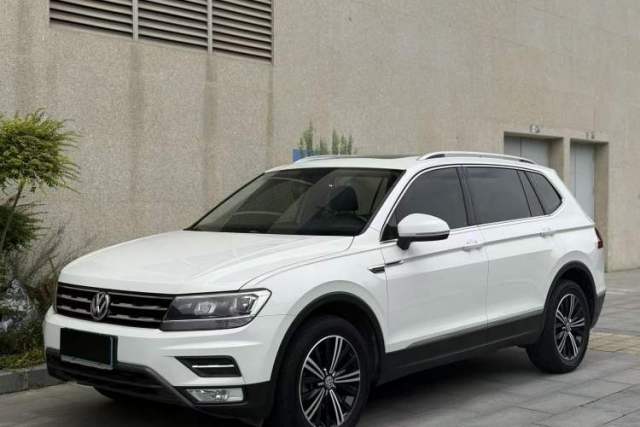 Used Volkswagen Tiguan L 2019 Updated Version 330TSI Automatic Two-Wheel Drive Panoramic Comfort Edition China VI Standard