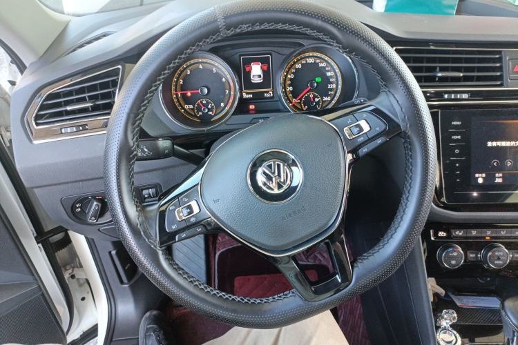 Used Volkswagen Tiguan L 2019 330TSI Automatic Two-Wheel Drive Smart Luxury Version China VI Standard Steering Wheel