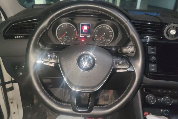 Used Volkswagen Tiguan L 2019 280TSI Automatic Two-Wheel Drive Panoramic Comfort Edition China V Standard Steering Wheel
