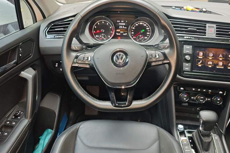 Used Volkswagen Tiguan L 2019 330TSI Automatic Two-Wheel Drive Panoramic Comfort Edition China VI Standard Steering Wheel