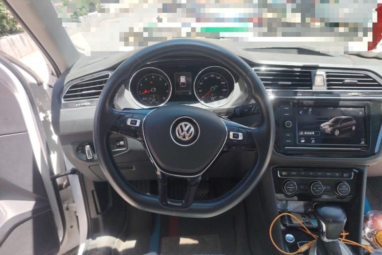 Used Volkswagen Tiguan L 2019 330TSI Automatic Two-Wheel Drive Smart Luxury Version China VI Standard Steering Wheel