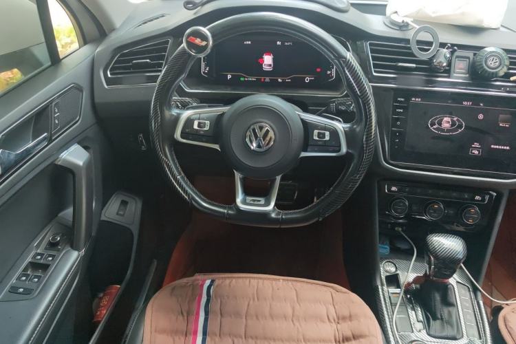 Used Volkswagen Tiguan L 2019 380TSI Automatic All-Wheel Drive R-Line Flagship 7-Seater China VI Standard Steering Wheel