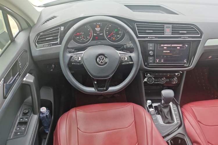 Used Volkswagen Tiguan L 2019 330TSI Automatic Two-Wheel Drive Panoramic Comfort Edition China VI Standard Steering Wheel