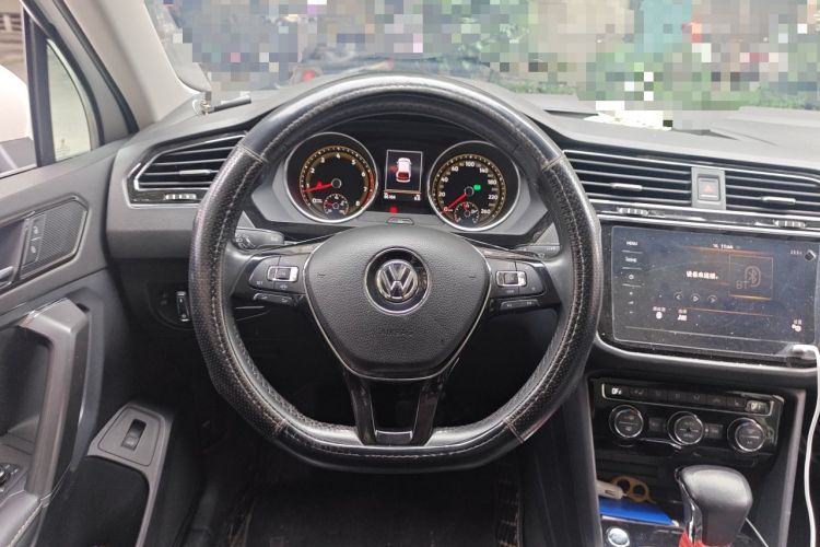 Used Volkswagen Tiguan L 2019 330TSI Automatic Two-Wheel Drive Smart Luxury Version China VI Standard Steering Wheel