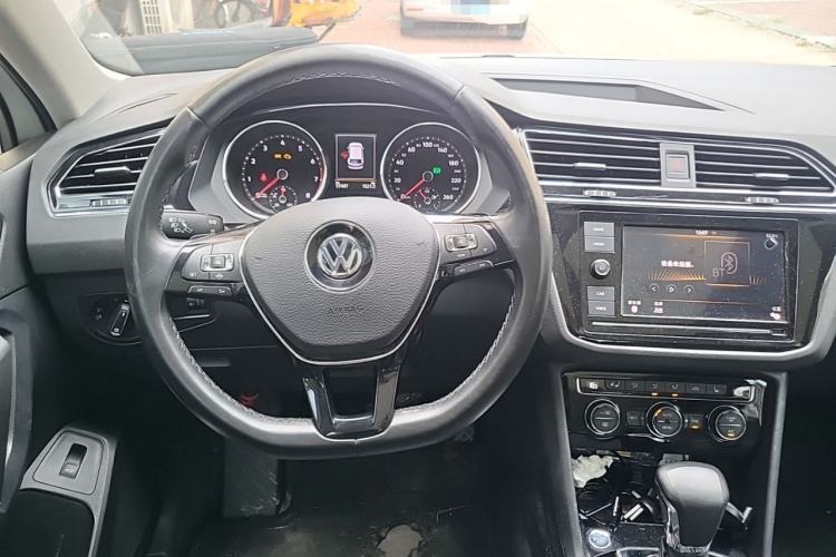 Used Volkswagen Tiguan L 2019 330TSI Automatic Two-Wheel Drive Smart Luxury Version China VI Standard Steering Wheel