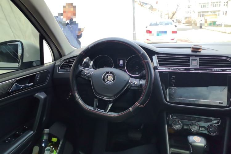 Used Volkswagen Tiguan L 2019 330TSI Automatic Two-Wheel Drive Panoramic Comfort Edition China VI Standard Steering Wheel