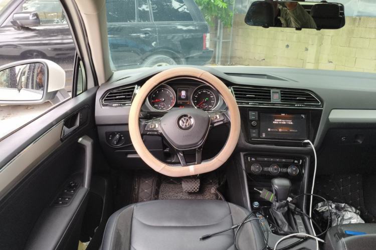 Used Volkswagen Tiguan L 2019 330TSI Automatic Two-Wheel Drive Panoramic Comfort Edition China VI Standard Steering Wheel