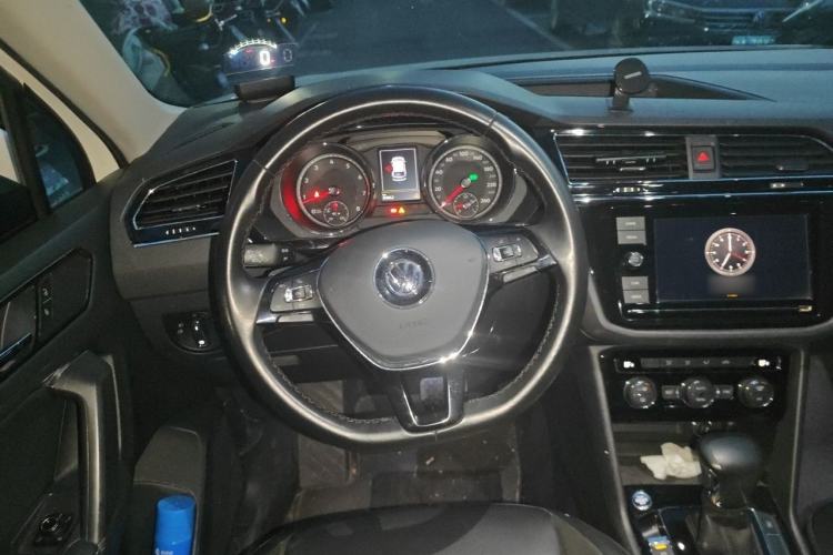 Used Volkswagen Tiguan L 2019 330TSI Automatic Two-Wheel Drive Panoramic Comfort Edition China V Standard Steering Wheel