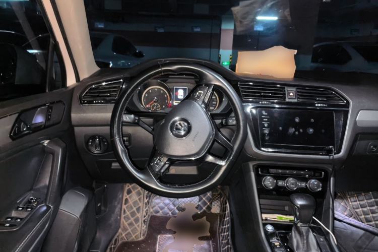 Used Volkswagen Tiguan L 2019 330TSI Automatic Two-Wheel Drive Panoramic Comfort Edition China VI Standard Steering Wheel