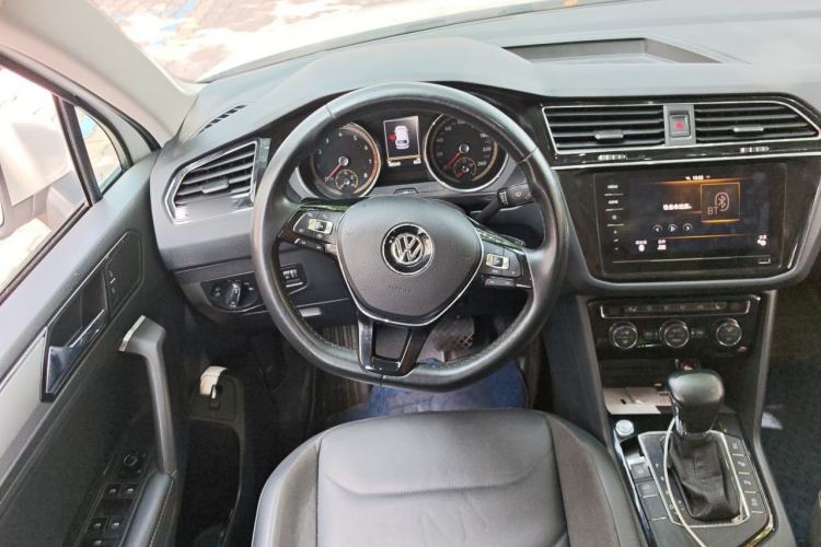 Used Volkswagen Tiguan L 2019 330TSI Automatic Two-Wheel Drive Smart Luxury Version China VI Standard Steering Wheel