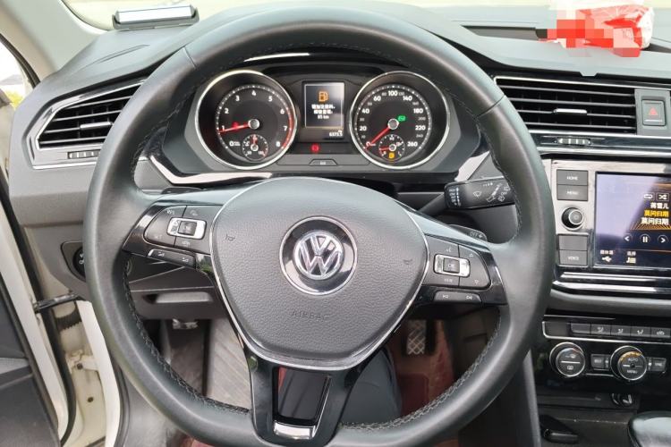 Used Volkswagen Tiguan L 2019 330TSI Automatic Two-Wheel Drive Panoramic Comfort Edition China VI Standard Steering Wheel