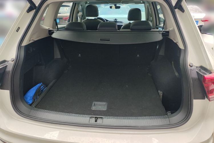 Used Volkswagen Tiguan L 2019 330TSI Automatic Two-Wheel Drive R-Line Flagship Model China VI Standard Trunk