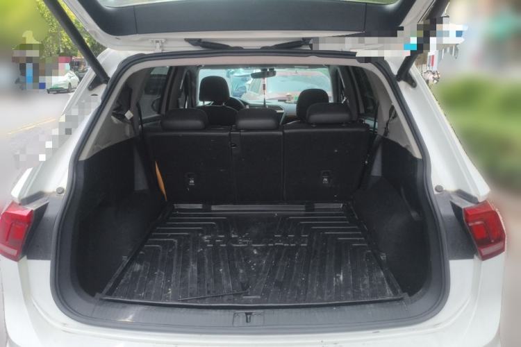 Used Volkswagen Tiguan L 2019 330TSI Automatic Two-Wheel Drive Smart Luxury Version China V Emission Standard Trunk