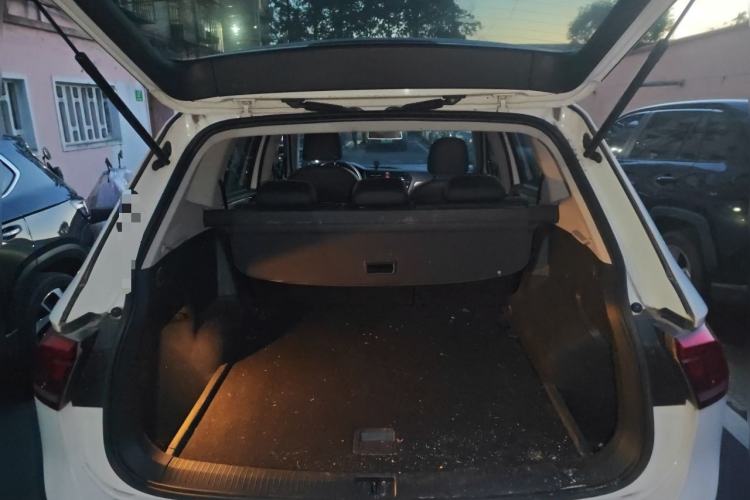 Used Volkswagen Tiguan L 2019 330TSI Automatic Two-Wheel Drive Panoramic Comfort Edition China V Standard Trunk
