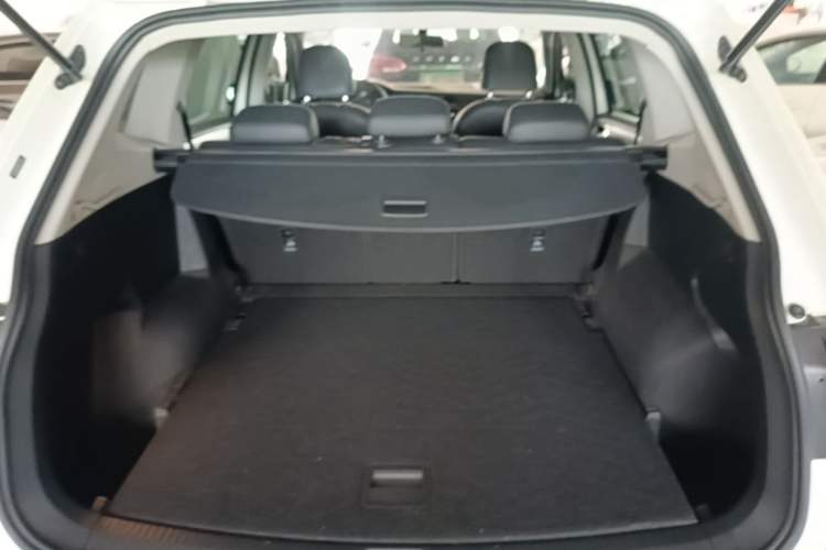 Used Volkswagen Tiguan L 2019 330TSI Automatic Two-Wheel Drive Panoramic Comfort Edition China VI Standard Trunk