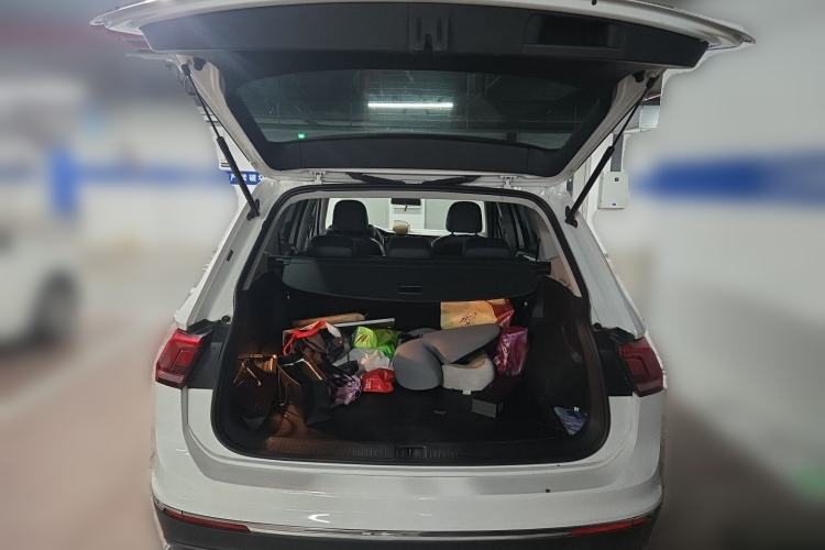 Used Volkswagen Tiguan L 2019 330TSI Automatic Two-Wheel Drive Panoramic Comfort Edition China VI Standard Trunk