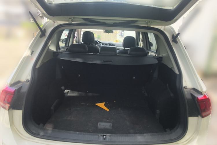 Used Volkswagen Tiguan L 2019 330TSI Automatic Two-Wheel Drive Panoramic Comfort Edition China V Standard Trunk