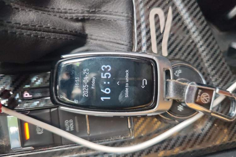 Used Volkswagen Tiguan L 2019 380TSI Automatic All-Wheel Drive R-Line Flagship 7-Seater China VI Standard Vehicle Key