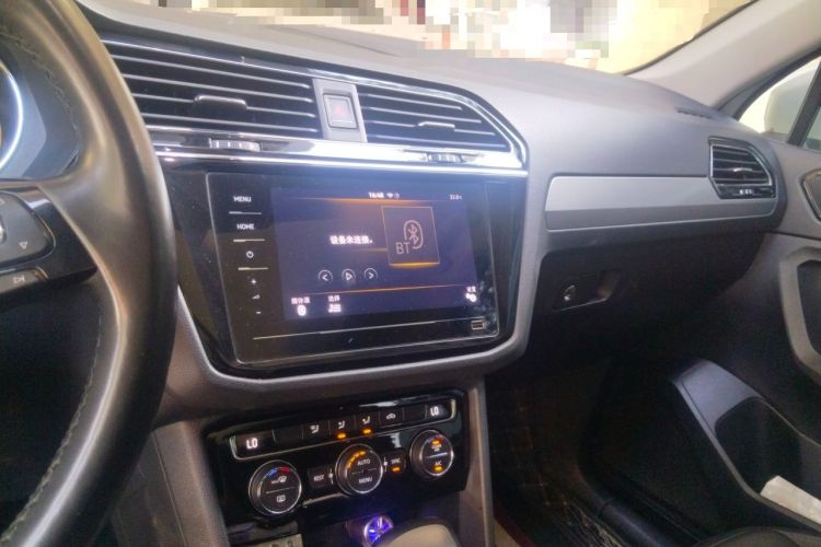 Used Volkswagen Tiguan L 2019 Updated Version 330TSI Automatic Two-Wheel Drive Panoramic Comfort Edition China VI Standard Audio And AC Panel
