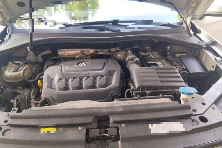 Used Volkswagen Tiguan L 2019 Updated Version 330TSI Automatic Two-Wheel Drive Panoramic Comfort Edition China VI Standard Engine Bay