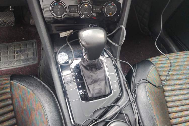 Used Volkswagen Tiguan L 2019 330TSI Automatic Two-Wheel Drive Panoramic Comfort Edition China V Standard Gear Lever