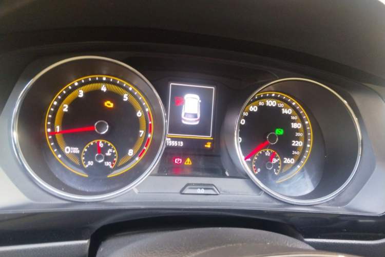 Used Volkswagen Tiguan L 2019 Updated Version 330TSI Automatic Two-Wheel Drive Panoramic Comfort Edition China VI Standard Instrument Cluster