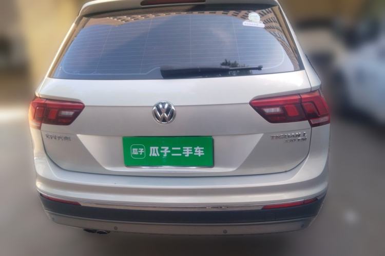Used Volkswagen Tiguan L 2019 Updated Version 330TSI Automatic Two-Wheel Drive Panoramic Comfort Edition China VI Standard Rear
