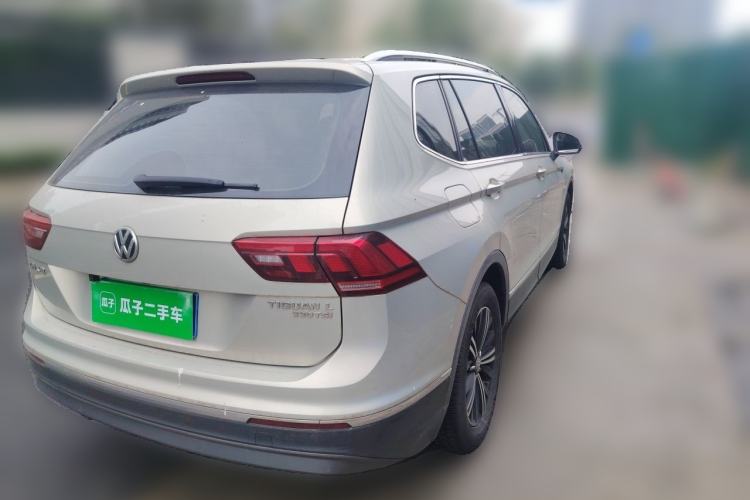Used Volkswagen Tiguan L 2019 330TSI Automatic Two-Wheel Drive Panoramic Comfort Edition China V Standard Rear Right 45 Deg