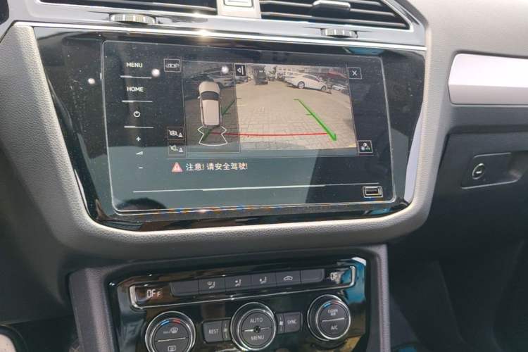 Used Volkswagen Tiguan L 2020 330TSI Automatic Two-Wheel Drive Panoramic Comfort Edition China VI Standard Audio And AC Panel