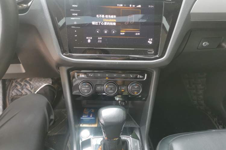 Used Volkswagen Tiguan L 2020 330TSI Automatic Two-Wheel Drive Smart Luxury Edition China VI Standard Audio And AC Panel
