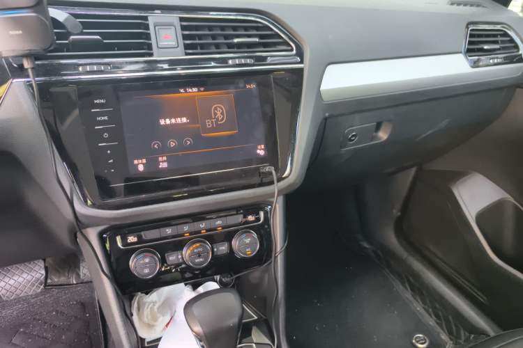 Used Volkswagen Tiguan L 2020 330TSI Automatic Two-Wheel Drive Panoramic Comfort Edition China VI Standard Audio And AC Panel