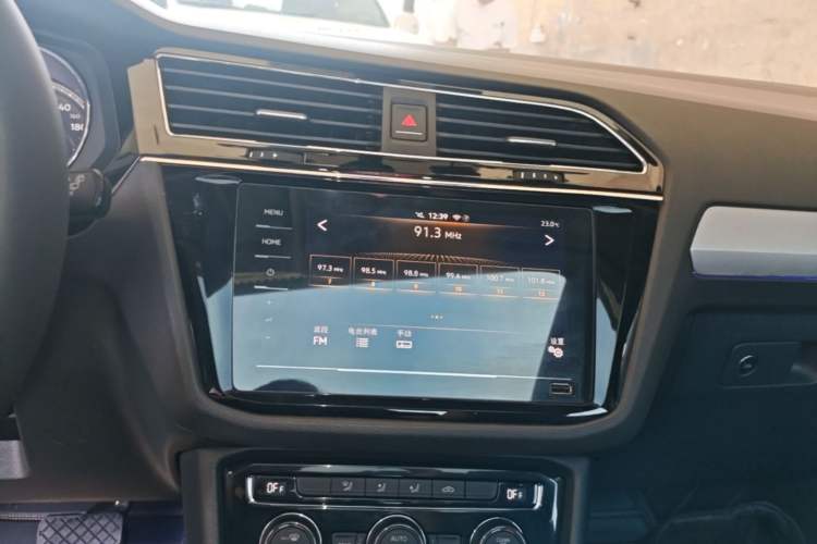 Used Volkswagen Tiguan L 2020 330TSI Automatic Two-Wheel Drive Panoramic Comfort Edition China VI Standard Audio And AC Panel