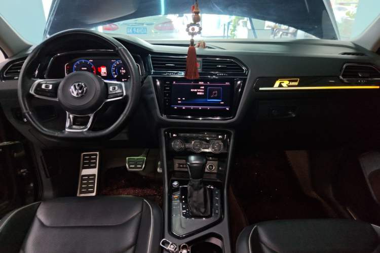 Used Volkswagen Tiguan L 2020 330TSI Automatic Two-Wheel Drive R-Line Flagship Version China VI Standard Audio And AC Panel