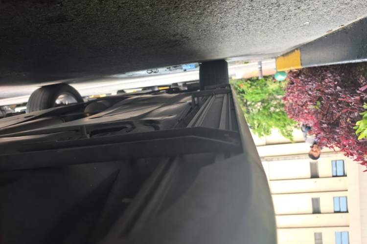 Used Volkswagen Tiguan L 2020 330TSI Automatic Two-Wheel Drive Smart Luxury Edition China VI Standard Chassis Rear Left