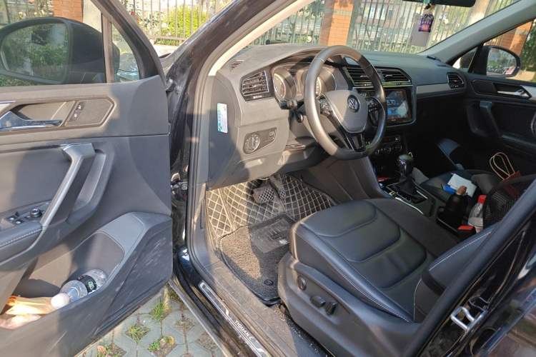 Used Volkswagen Tiguan L 2020 330TSI Automatic Two-Wheel Drive Panoramic Comfort Edition China VI Standard Driver Seat