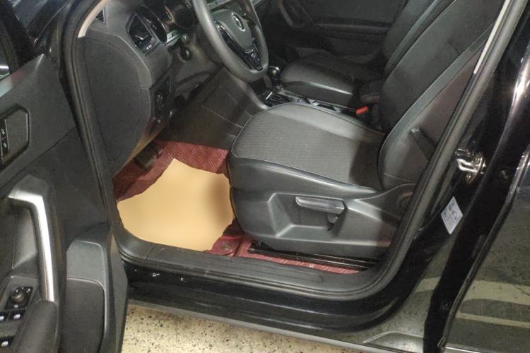 Used Volkswagen Tiguan L 2020 330TSI Automatic Two-Wheel Drive Luxury Edition China VI Standard Driver Seat