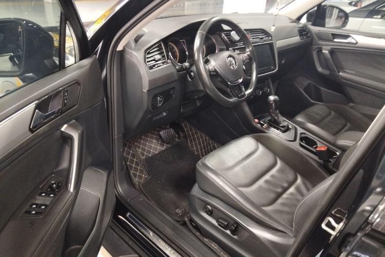 Used Volkswagen Tiguan L 2020 330TSI Automatic Two-Wheel Drive Panoramic Comfort Edition China VI Standard Driver Seat