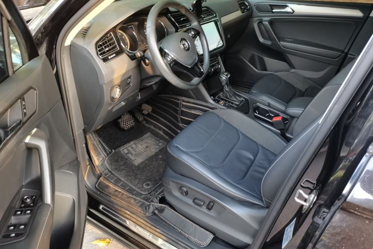 Used Volkswagen Tiguan L 2020 330TSI Automatic Two-Wheel Drive Panoramic Comfort Edition China VI Standard Driver Seat
