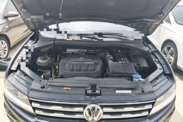 Used Volkswagen Tiguan L 2020 330TSI Automatic Two-Wheel Drive Panoramic Comfort Edition China VI Standard Engine Bay