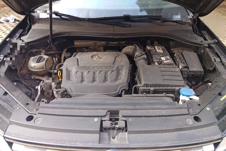 Used Volkswagen Tiguan L 2020 330TSI Automatic Two-Wheel Drive Smart Luxury Edition China VI Standard Engine Bay