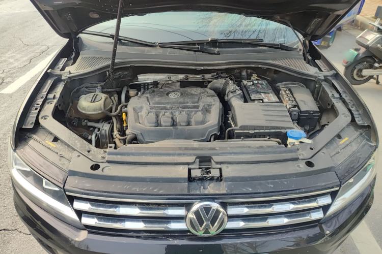 Used Volkswagen Tiguan L 2020 330TSI Automatic Two-Wheel Drive Panoramic Comfort Edition China VI Standard Engine Bay