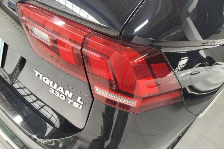 Used Volkswagen Tiguan L 2020 330TSI Automatic Two-Wheel Drive Panoramic Comfort Edition China VI Standard Exterior 3