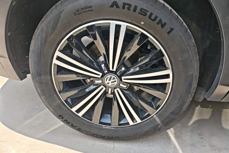 Used Volkswagen Tiguan L 2020 330TSI Automatic Two-Wheel Drive Panoramic Comfort Edition China VI Standard Exterior 5